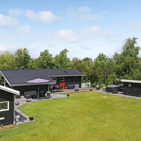 Beautiful In With Kitchen Skjern