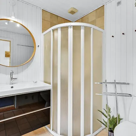 Beautiful In With Kitchen