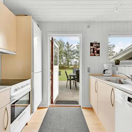 Beautiful In With Kitchen *