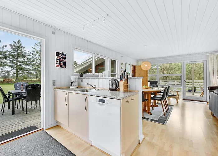בית נופש Beautiful In With Kitchen *
