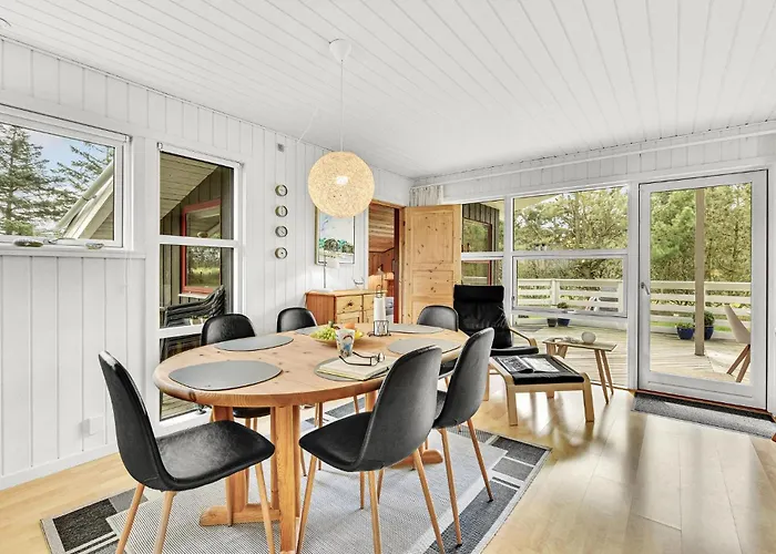 Beautiful In With Kitchen