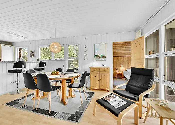 בית נופש Beautiful In With Kitchen